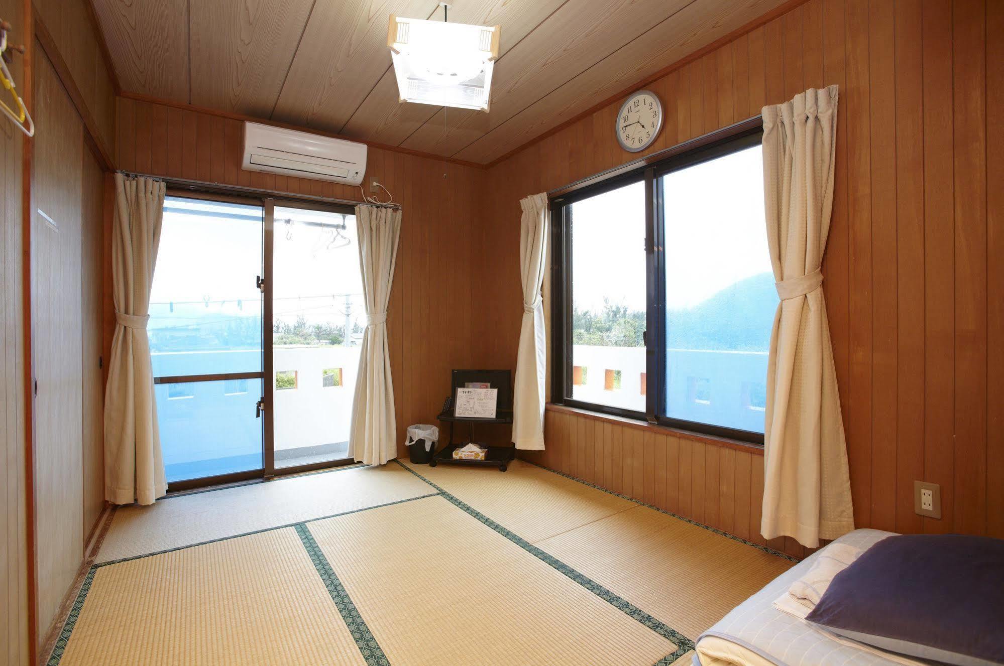 Minshuku Yadokari Zamami Exterior foto